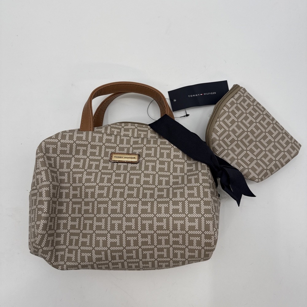 Tommy Hilfiger Womens Purse Handbag AOP Canvas Clutch
